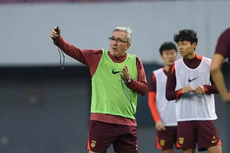巴林球队士气高涨，备战新赛季联赛